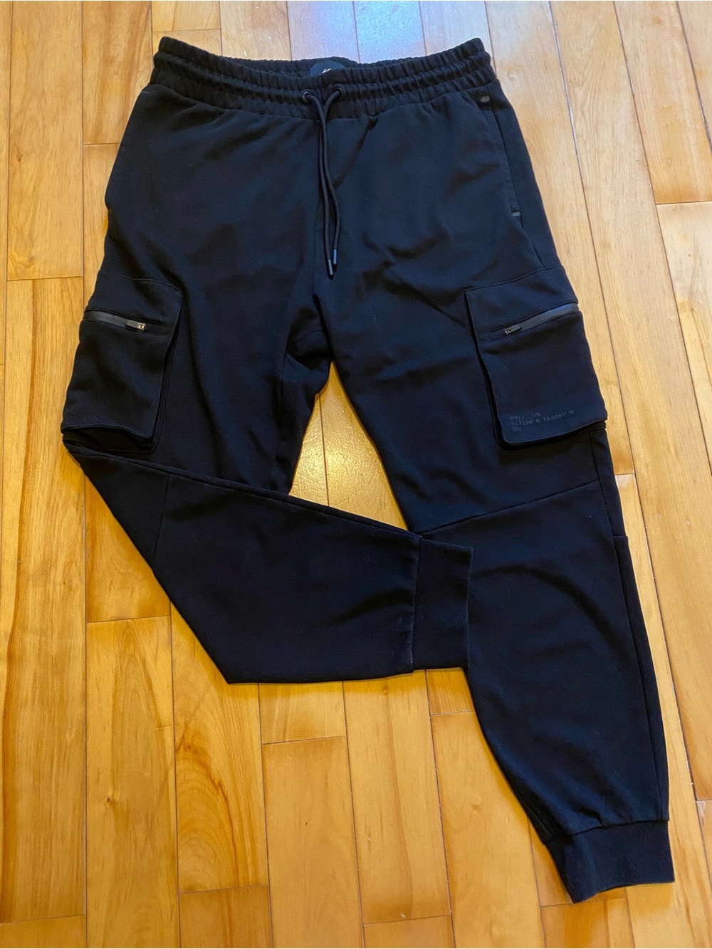 H&M Black Men's Cargo Joggers with Zippered Pockets